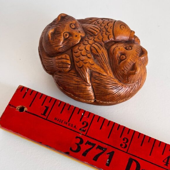 Hand-Carved Wooden Netsuke Trinket Box Cat Fish Wood Small - Picture 7 of 8
